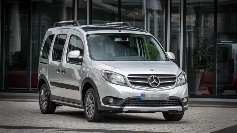 Ölwechsel beim Mercedes Benz Citan Tourer selber machen - Matzes Blog